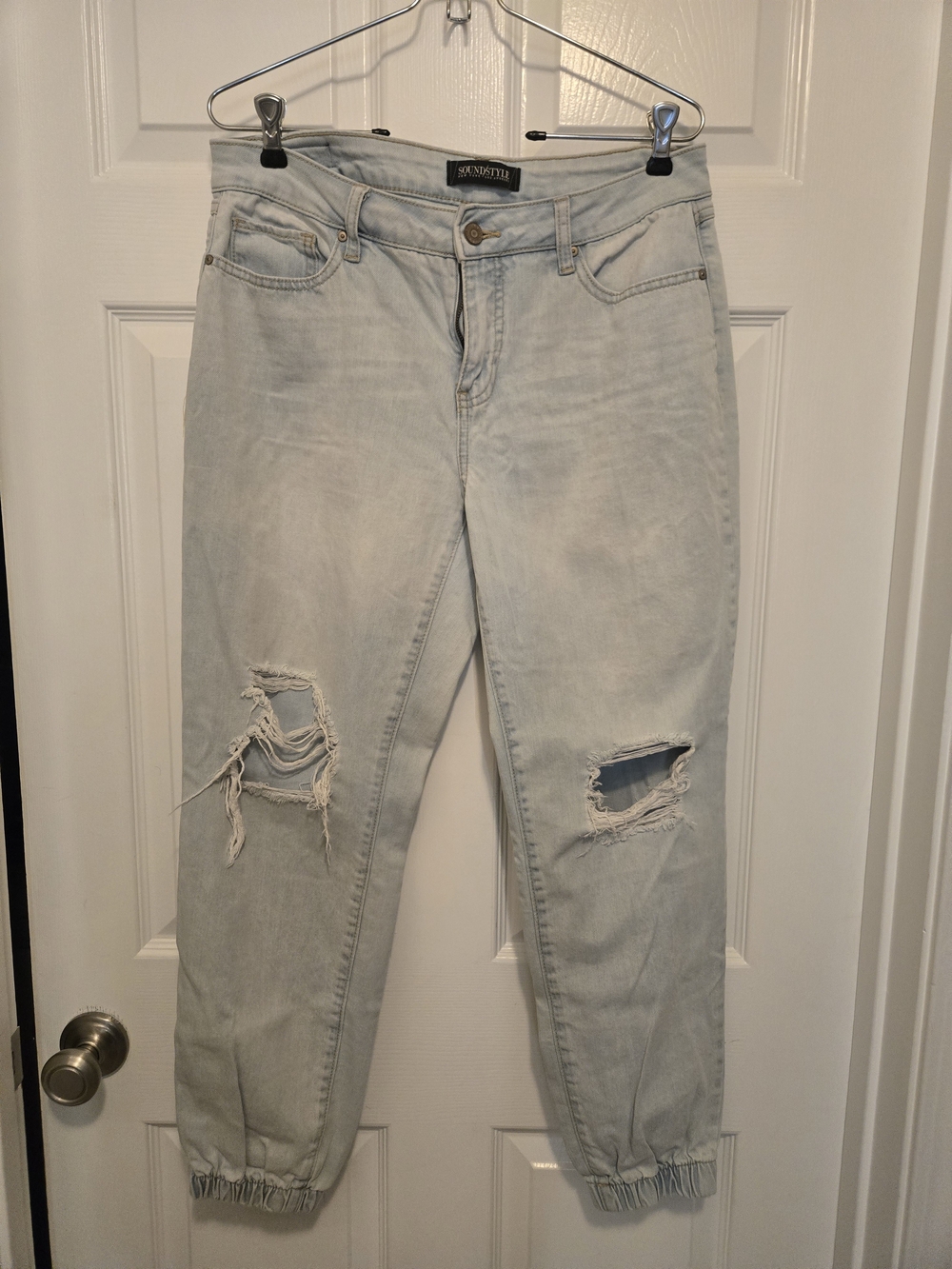 Sun & Shadow Light Blue Ripped Women Jeans